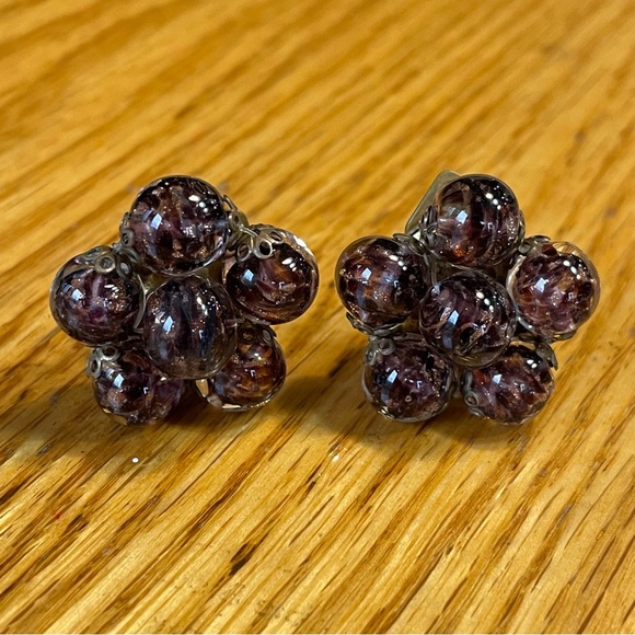 VTG Purple Glass Bead Cluster Earrings Clip-on 1” - Picture 6 of 7